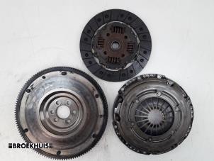 Begagnade Kopplingssats (komplett) Volkswagen Golf VII Variant (AUVV) 1.2 TSI BlueMotion 16V Pris € 50,00 Marginaltabell erbjuds av Autobedrijf Broekhuis B.V.