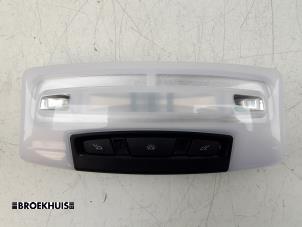 Begagnade Innerbelysning, bak BMW 3 serie (F30) 320i 2.0 16V Pris € 25,00 Marginaltabell erbjuds av Autobedrijf Broekhuis B.V.