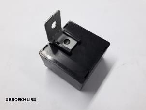 Begagnade Relä Hyundai H-100 2.5 Turbo Diesel Pris € 10,00 Marginaltabell erbjuds av Autobedrijf Broekhuis B.V.