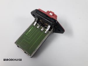 Begagnade Motstånd, kupéfläkt Hyundai H-100 2.5 Turbo Diesel Pris € 15,00 Marginaltabell erbjuds av Autobedrijf Broekhuis B.V.