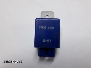 Begagnade Relä Hyundai H-100 2.5 Turbo Diesel Pris € 7,50 Marginaltabell erbjuds av Autobedrijf Broekhuis B.V.