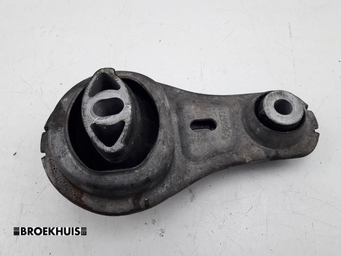 Fäste, växellåda från en Opel Movano 2.3 CDTi 16V FWD 2019