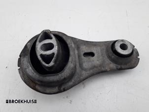 Begagnade Fäste, växellåda Opel Movano 2.3 CDTi 16V FWD Pris € 24,20 Inklusive moms erbjuds av Autobedrijf Broekhuis B.V.