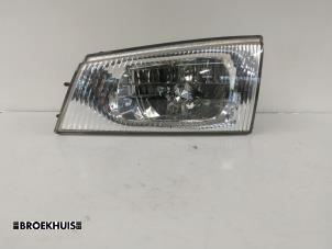 Gebruikte Koplamp links Kia Pregio (TB) 2.7 D Prijs € 25,00 Margeregeling aangeboden door Autobedrijf Broekhuis B.V.
