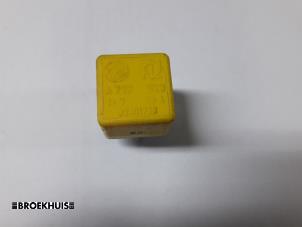 Begagnade Relä Lancia Delta (836) Pris € 5,00 Marginaltabell erbjuds av Autobedrijf Broekhuis B.V.