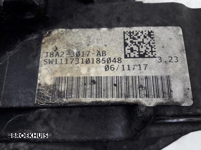 Främre differential från en Land Rover Range Rover Velar (LY) 3.0 D300 AWD 2018