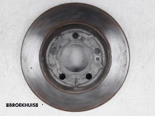 Gebruikte Remschijf achter Mercedes C Estate (S205) C-180 1.6 16V BlueEfficiency Prijs € 25,00 Margeregeling aangeboden door Autobedrijf Broekhuis B.V.