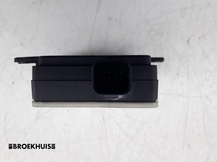 Dödvinkelsensor från en Land Rover Range Rover Velar (LY) 3.0 D300 AWD 2018