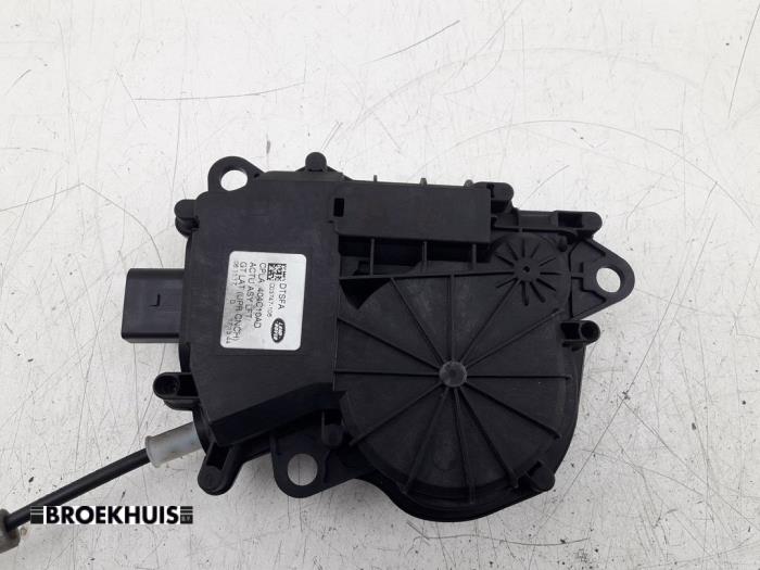 Motor för eldriven baklucka från en Land Rover Range Rover Velar (LY) 3.0 D300 AWD 2018