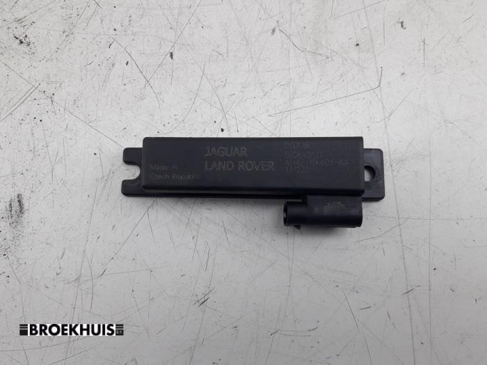 Antenn från en Land Rover Range Rover Velar (LY) 3.0 D300 AWD 2018