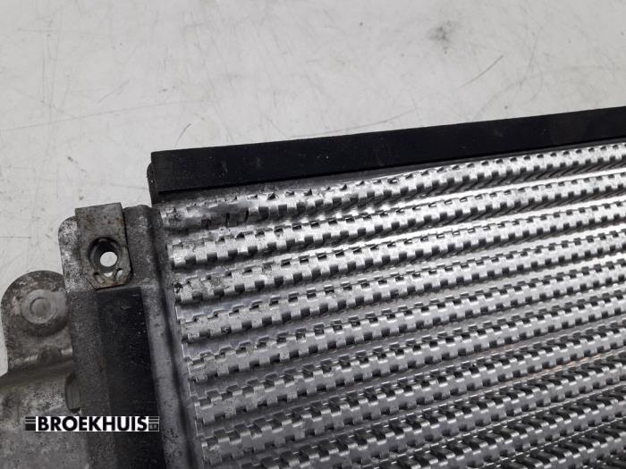 Bränslekylare från en Land Rover Range Rover Velar (LY) 3.0 D300 AWD 2018