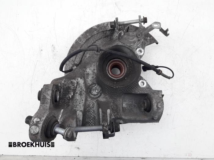 Spindel, höger bak från en Land Rover Range Rover Velar (LY) 3.0 D300 AWD 2018