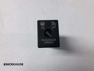 Gebruikte Airbag Slot Mazda CX-5 I (KE,GH) 2.2 SkyActiv-D 16V 2WD Prijs € 10,00 Margeregeling aangeboden door Autobedrijf Broekhuis B.V.