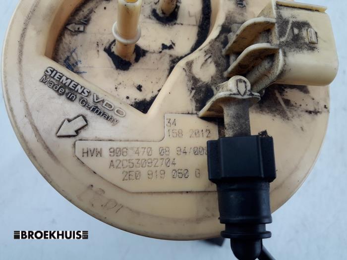 Elektrisk bränslepump från en Volkswagen Crafter 2.5 TDI 30/32/35 2013