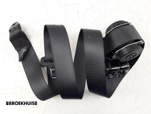 Gebruikte Veiligheidsgordel links-achter Opel Astra J GTC (PD2/PF2) 1.4 Turbo 16V ecoFLEX 140 Prijs € 25,00 Margeregeling aangeboden door Autobedrijf Broekhuis B.V.