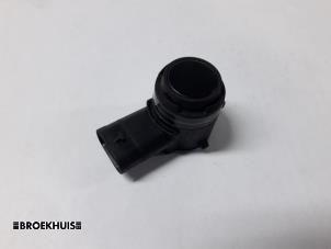 Begagnade Parkeringssensor Landrover Discovery Sport (LC) 2.0 Si4 16V Pris € 20,00 Marginaltabell erbjuds av Autobedrijf Broekhuis B.V.