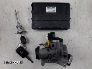 Gebruikte Inspuitcomputer Mitsubishi Space Star (A0) 1.2 12V Prijs € 200,00 Margeregeling aangeboden door Autobedrijf Broekhuis B.V.