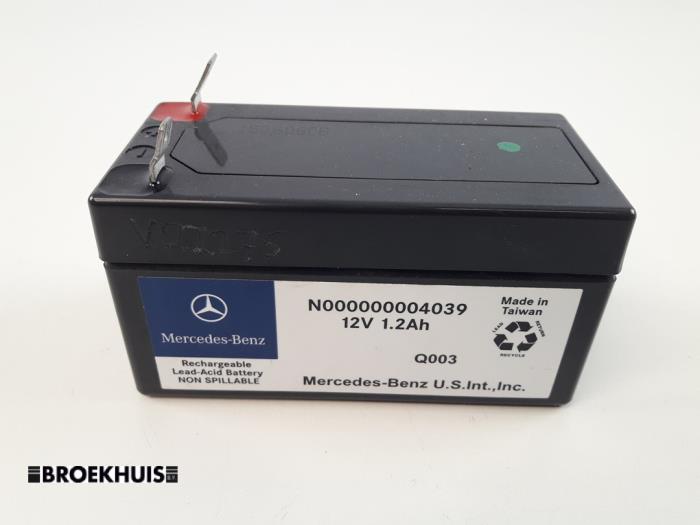 Batteri från en Mercedes-Benz A (W176) 1.5 A-180 CDI, A-180d 16V 2016