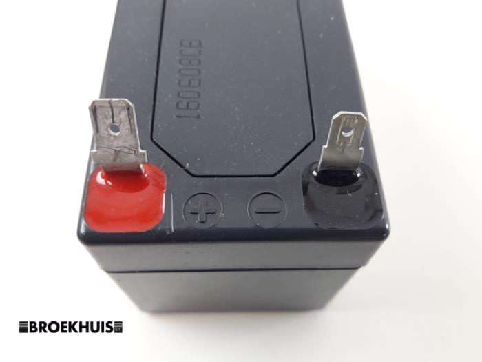 Batteri från en Mercedes-Benz A (W176) 1.5 A-180 CDI, A-180d 16V 2016