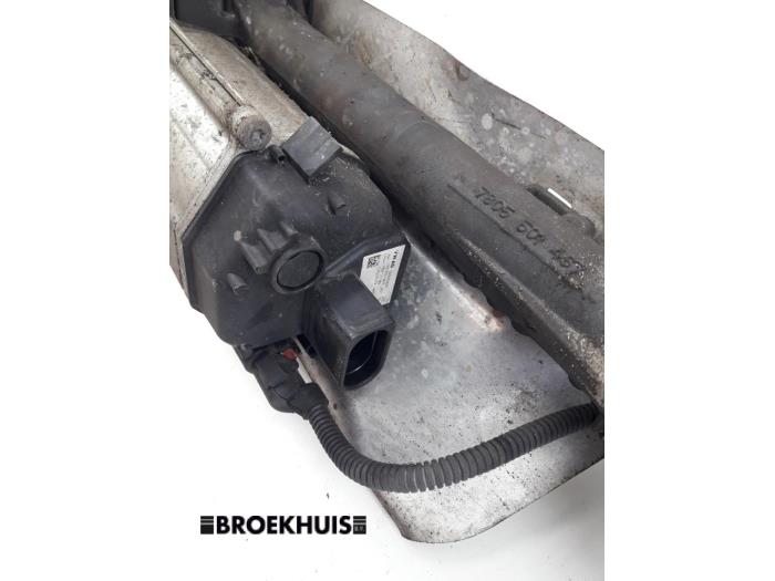 Servostyrningsbox från en Skoda Superb Combi (3TAC/TAF) 1.6 TDI 2015