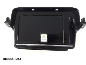 Gebruikte Navigatie Display Renault Megane III Grandtour (KZ) 1.5 dCi 110 Prijs € 135,00 Margeregeling aangeboden door Autobedrijf Broekhuis B.V.