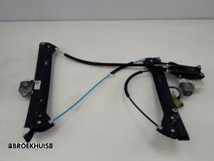 Gebruikte Ruitmechaniek 2Deurs links-voor Mini Mini (F56) Cooper SE,Electric Prijs € 100,00 Margeregeling aangeboden door Autobedrijf Broekhuis B.V.