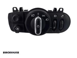 Gebruikte Licht Schakelaar Mini Mini (F56) Cooper SE,Electric Prijs € 35,00 Margeregeling aangeboden door Autobedrijf Broekhuis B.V.