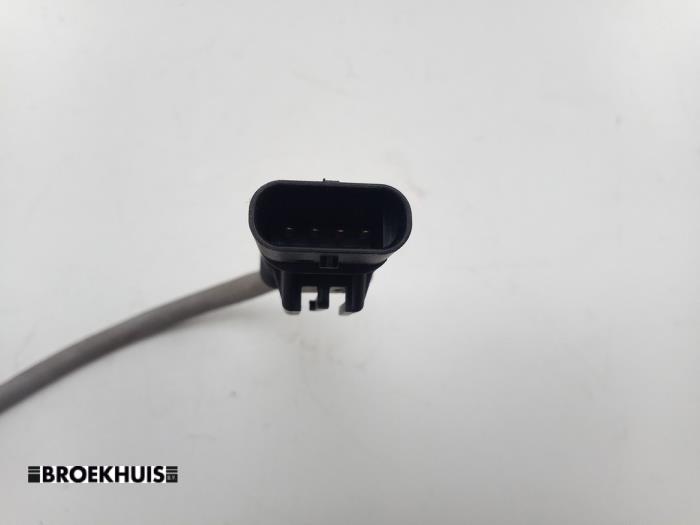 Lambdasond från en Mercedes-Benz E (C238) E-200 EQ Boost 2.0 Turbo 16V 2020