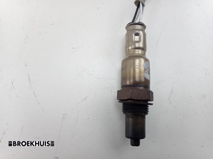 Lambdasond från en Mercedes-Benz E (C238) E-200 EQ Boost 2.0 Turbo 16V 2020