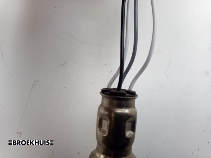 Lambdasond från en Mercedes-Benz E (C238) E-200 EQ Boost 2.0 Turbo 16V 2020