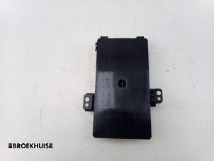 Begagnade Kommunikationsmodul Mercedes E (C238) E-200 EQ Boost 2.0 Turbo 16V Pris € 125,00 Marginaltabell erbjuds av Autobedrijf Broekhuis B.V.