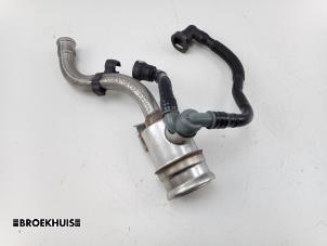 Gebruikte Vulpijp Brandstoftank BMW 3 serie Touring (G21) 330e xDrive 2.0 TwinPower Turbo 16V Prijs € 50,00 Margeregeling aangeboden door Autobedrijf Broekhuis B.V.