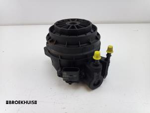 Begagnade Bränslefilterhus Mercedes Sprinter 3,5t (907.6/910.6) 311 CDI 2.0 D RWD Pris € 84,70 Inklusive moms erbjuds av Autobedrijf Broekhuis B.V.