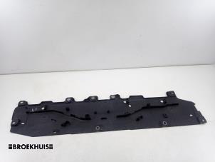 Używane Plyta ochronna podlogowa Volvo V60 II (ZW) 2.0 B3 16V Mild Hybrid Cena € 50,00 Procedura marży oferowane przez Autobedrijf Broekhuis B.V.