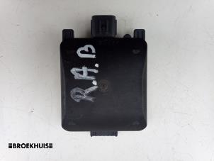Gebruikte Dode hoek sensor Volvo V60 II (ZW) 2.0 B3 16V Mild Hybrid Prijs € 250,00 Margeregeling aangeboden door Autobedrijf Broekhuis B.V.