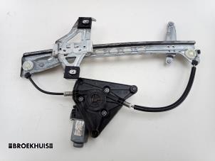 Begagnade Fönstermekanism, 4-dörrars, höger fram Citroen C1 1.0 Vti 68 12V Pris € 30,00 Marginaltabell erbjuds av Autobedrijf Broekhuis B.V.