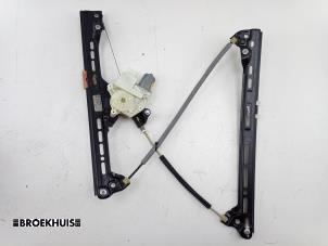 Begagnade Fönstermekanism, 4-dörrars, vänster fram Citroen C4 Picasso (3D/3E) 1.6 16V VTi 120 Pris € 60,00 Marginaltabell erbjuds av Autobedrijf Broekhuis B.V.