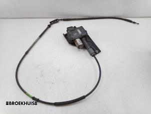 Gebruikte Handrem Mechaniek Opel Insignia Sports Tourer 2.0 CDTI 16V 4x4 Prijs € 90,00 Margeregeling aangeboden door Autobedrijf Broekhuis B.V.