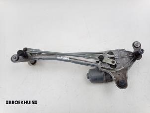 Gebruikte Ruitenwismotor + Mechaniek Tesla Model 3 Long Range AWD 75 kWh Prijs € 80,00 Margeregeling aangeboden door Autobedrijf Broekhuis B.V.