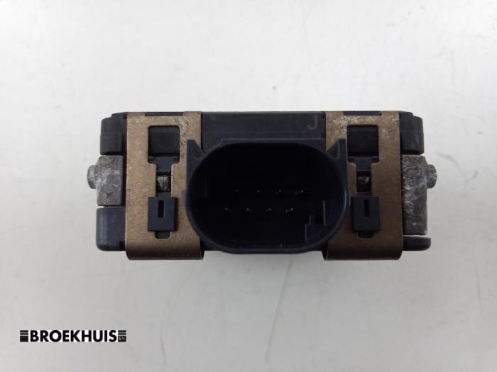 Adaptiv farthållare, sensor (avstånd) från en Suzuki Vitara (LY/MY) 1.4 S Turbo 16V 2017