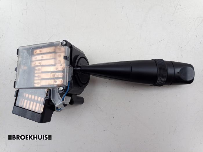 Indikatorbrytare från en Suzuki Vitara (LY/MY) 1.4 S Turbo 16V 2017