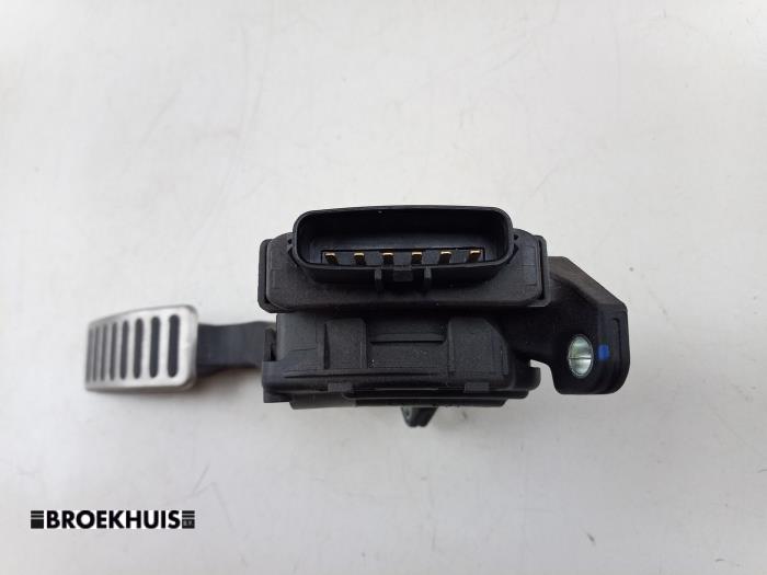 Gaspedal från en Suzuki Vitara (LY/MY) 1.4 S Turbo 16V 2017