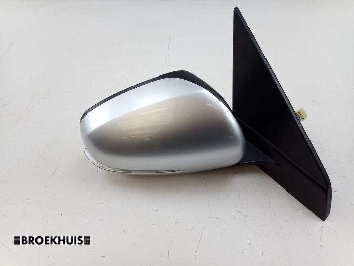 Skärmspegel, höger från en Suzuki Vitara (LY/MY) 1.4 S Turbo 16V 2017