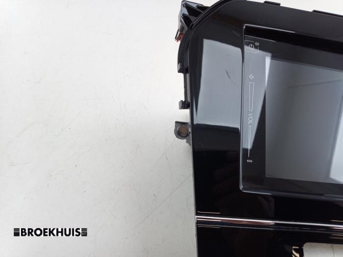 Navigeringssystem från en Suzuki Vitara (LY/MY) 1.4 S Turbo 16V 2017