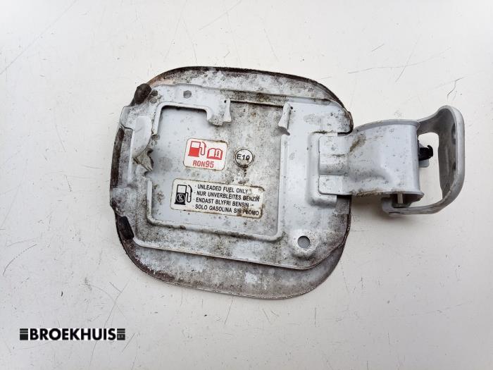 Tanklucka från en Suzuki Vitara (LY/MY) 1.4 S Turbo 16V 2017