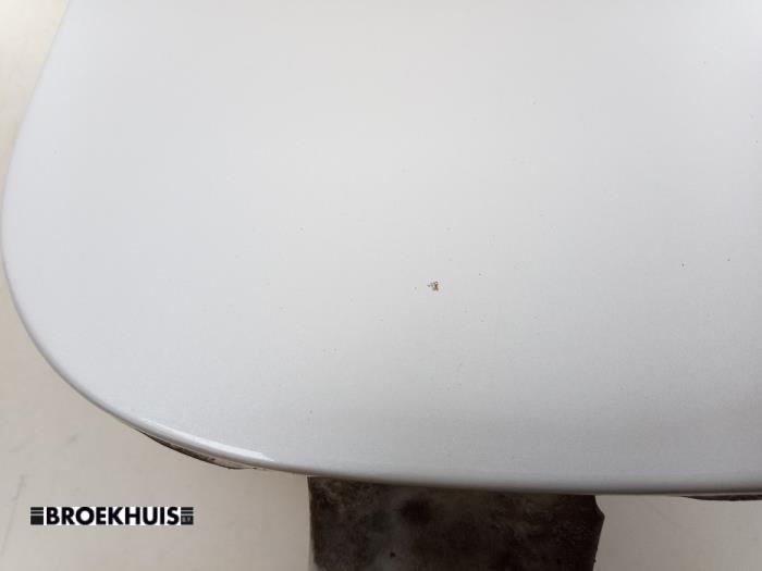 Tanklucka från en Suzuki Vitara (LY/MY) 1.4 S Turbo 16V 2017