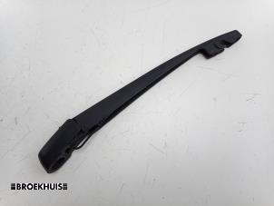 Begagnade Bakre torkararm Suzuki Vitara (LY/MY) 1.4 S Turbo 16V Pris € 15,00 Marginaltabell erbjuds av Autobedrijf Broekhuis B.V.