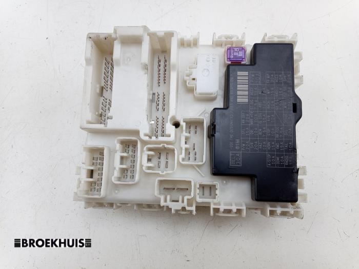 Säkringsbox från en Suzuki Vitara (LY/MY) 1.4 S Turbo 16V 2017