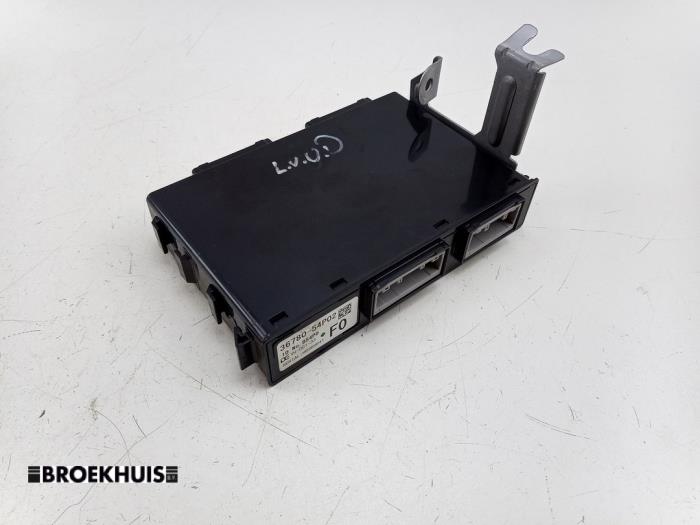 Dator , karosskontroll (BCM) från en Suzuki Vitara (LY/MY) 1.4 S Turbo 16V 2017