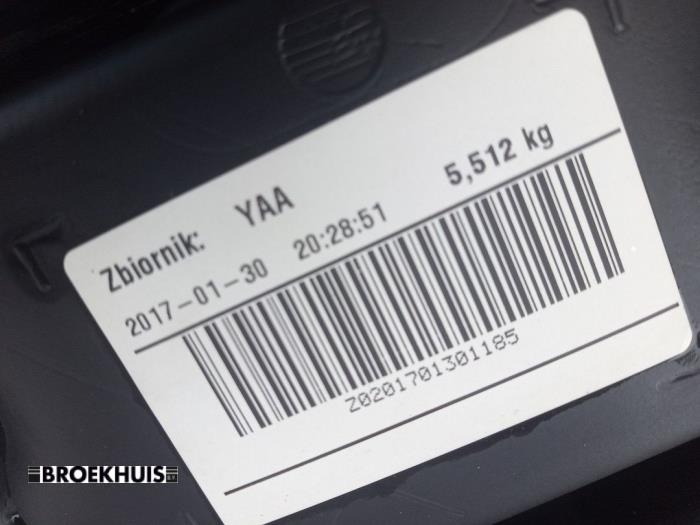 Tank från en Suzuki Vitara (LY/MY) 1.4 S Turbo 16V 2017